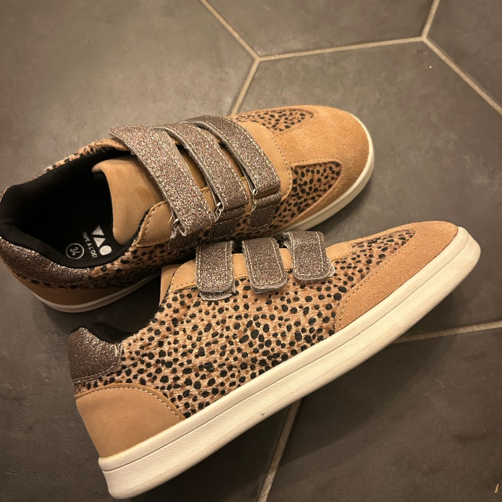 Leopard Print Velcro Sneakers